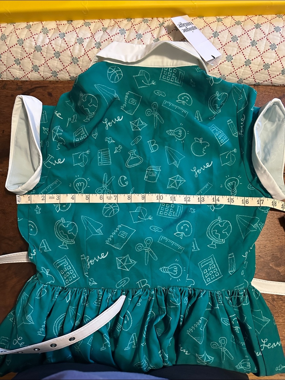 Unique Vintage Teal Dress with White Trim and Colorful Pencil Hem, Size M (6-8) - Picture 10 of 12